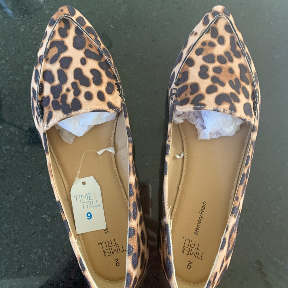 Time & Tru Leopard Loafers